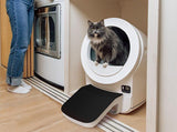 Litter-Robot EVO Ramp in white attached to Litter-Robot EVO automatic litter box