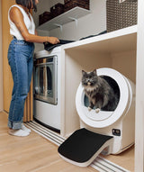 Litter-Robot EVO Ramp in white attached to Litter-Robot EVO automatic litter box